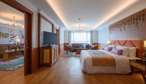 Executive Suite