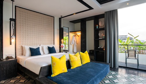 King Suite With Balcony