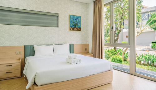 Junior Villa, River View