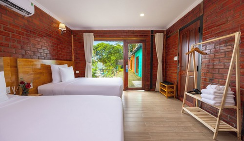 Family Bungalow, Pool View