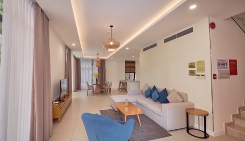 Beachfront 3 bedroom Pool Villa