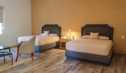 Suite, 2 Queen Beds
