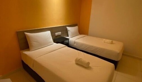 Standard Twin Room With Windows, Non Smoking, Private Bathroom