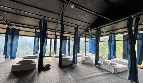 Panoramic Room, Multiple Beds, Pool Access, Valley View