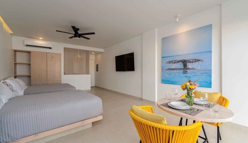 Studio Suite, 2 Queen Beds, City View