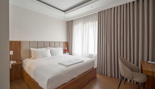Superior Double Room, City View