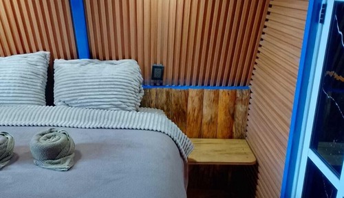 Romantic Cabin