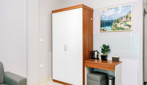 Basic Apartment, City View