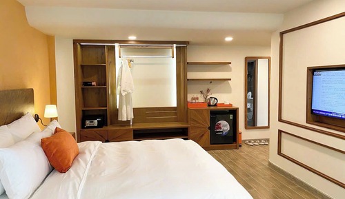 Executive Double Room Single Use, 1 King Bed