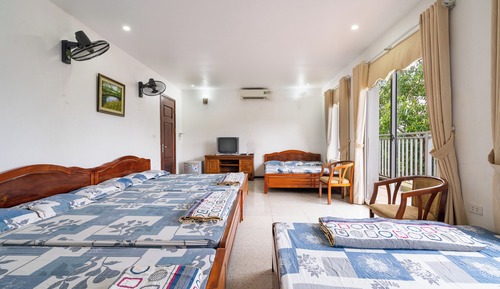 Panoramic Shared Dormitory, Multiple Beds, Garden View