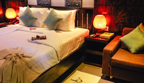Deluxe King Room