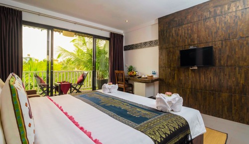Deluxe Premium, Balcony, Pool View
