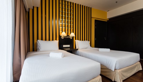 Deluxe Studio, 2 Twin Beds, Kitchenette