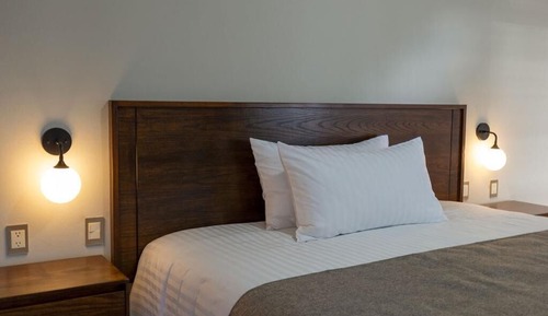 Deluxe Single Room, Courtyard View