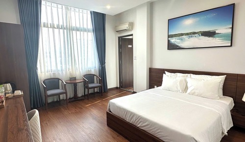 Panoramic Double Room Single Use, 1 Queen Bed, Balcony, City View