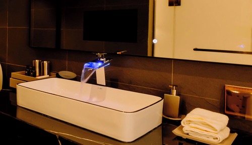 Exclusive Suite