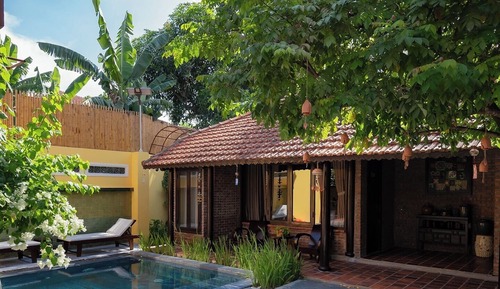 Classic Villa, City View