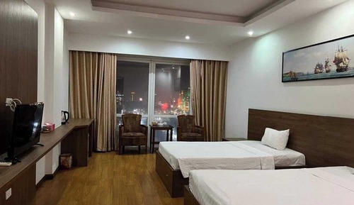 Superior Twin Room, City View