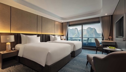Grand Family Connecting Suite Sea View with Private Balcony