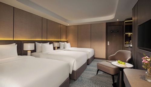 Family Connecting Suite Sea View with Private Balcony