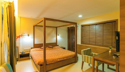 Royal Suite, Balcony, Garden View