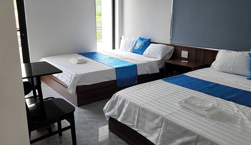 Basic Quadruple Room, City View