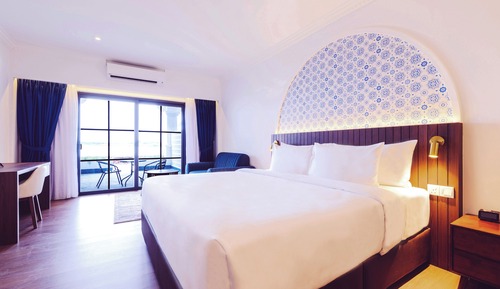 Room, 1 King Bed, Non Smoking (Prestige Ocean)