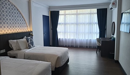 Premier Twin Room, 2 Twin Beds, Non Smoking (Ocean, Hollywood)