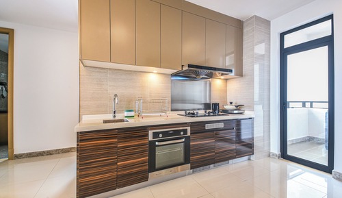 JB R&F Cove Seaview Bay 3BR With 1 Bathroom Unit (Kitchen/Refrigerator/Washing Machine/Free Parking)
