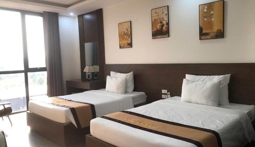 Superior Twin Room, City View