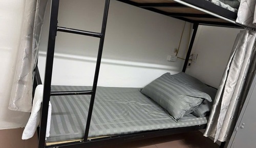 Basic Shared Dormitory, Multiple Beds