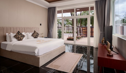 Presidential Suite Kravan 3 Bedrooms Villa Garden View