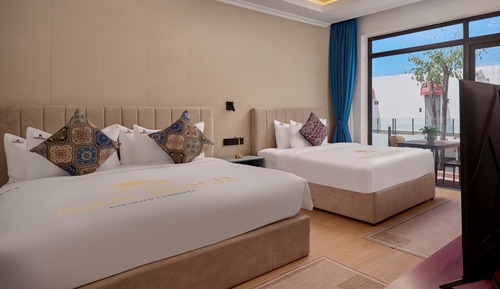  2 Bedrooms Suite Hill View