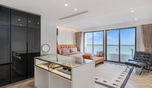 Executive Suite, Balcony, River View