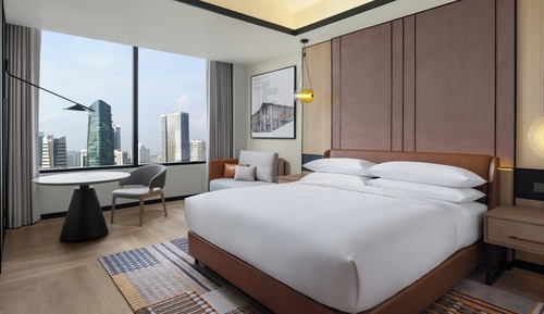 Club Suite, 1 King Bed, Non Smoking