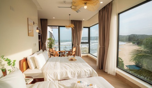Family Double Room, Balcony, Beach View