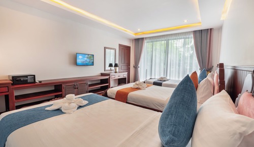 Premium Triple Room with Balcony, Pool View