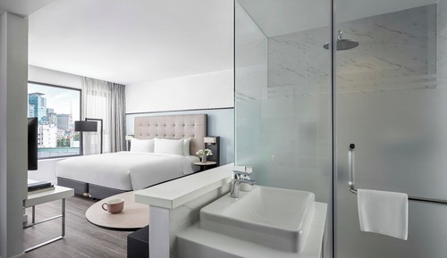 Premier City View King Room
