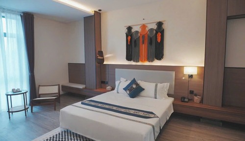 Superior King Room