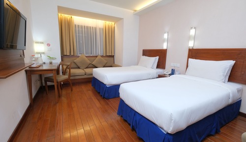 Superior Twin Room, City View