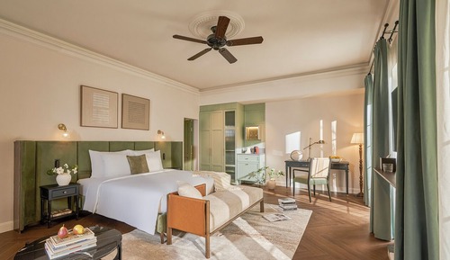 Garden View Corner Suite