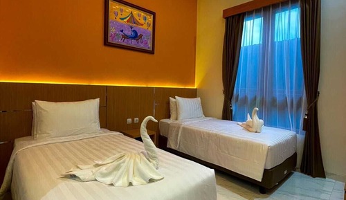 Deluxe Twin Room