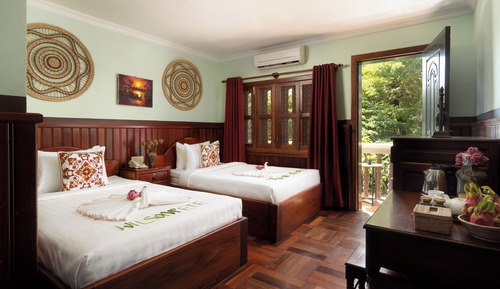 Double or Twin with Balcony and Bathtub