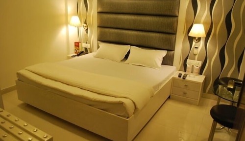 Deluxe Single Room