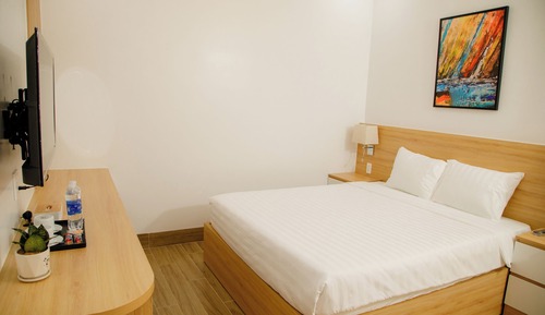 Standard Double Room, 1 Queen Bed, City View