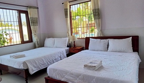 Basic Triple Room, Garden View