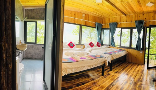 Deluxe Cabin, 2 Double Beds