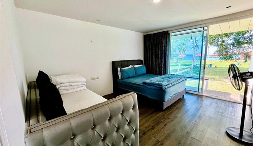 Family Suite Sea View With Boat Transfer