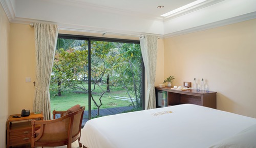 4 Bedroom Family Villa River View