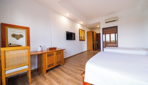 Panoramic Double or Twin Room, River View